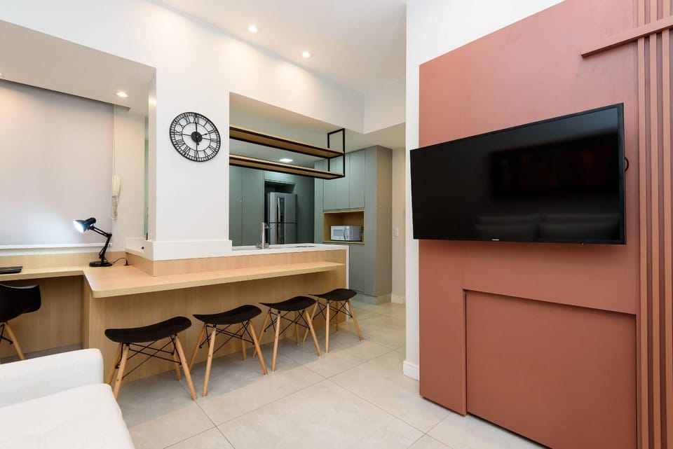 Modern apartment 50m from the beach | PF 19/1004 Apartment in Rio de Janeiro
