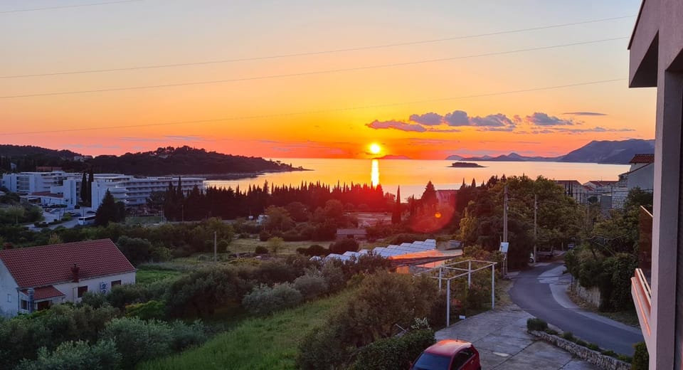 Neighbourhood, Natural landscape, Sea view, Sunrise, Sunset