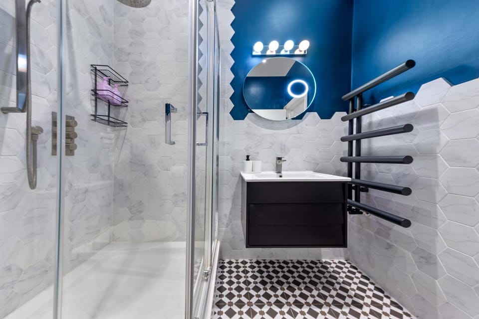 Shower, Bathroom