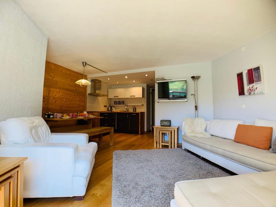 Appartement 4 pièces 6 pers au cœur de Tignes avec Wi-Fi - FR-1-641-46 Apartment in Tignes