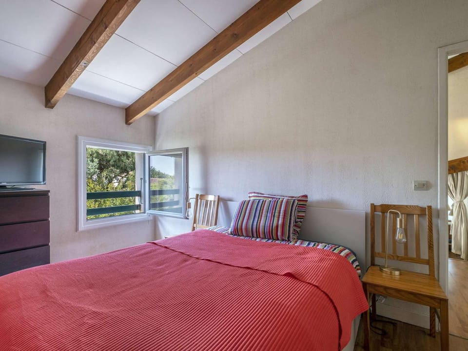 Charmante Maison 2 Pièces, Mezzanine, 6 Couchages, Plage Proche, WIFI - FR-1-246A-303 House in Nouvelle-Aquitaine
