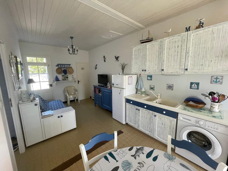 Maison de vacances à 900m de la plage avec terrasses, parking, et cuisine équipée - FR-1-22-367 House in La Tranche-sur-Mer