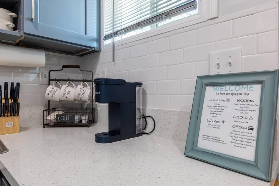 Coffee/tea facilities, Kitchen or kitchenette