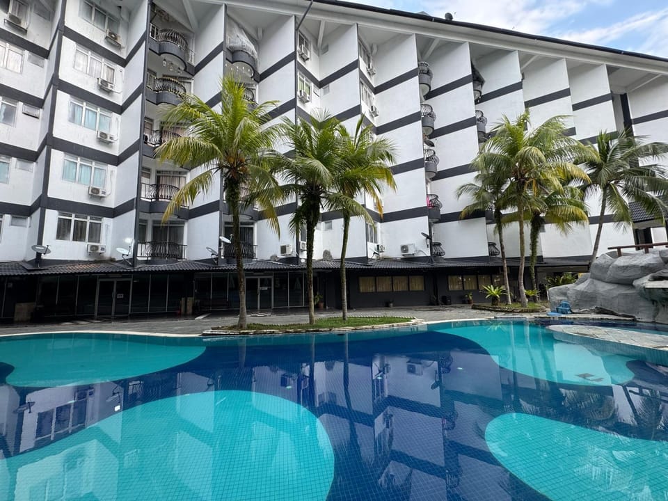 Property building, Pool view, Swimming pool