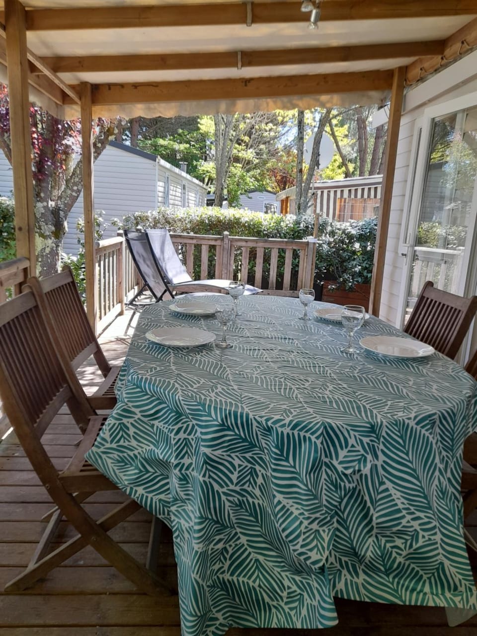 Mobilhome spacieux MH580 3ch et grande terrasse Campground/ 
RV Resort in Parentis-en-Born