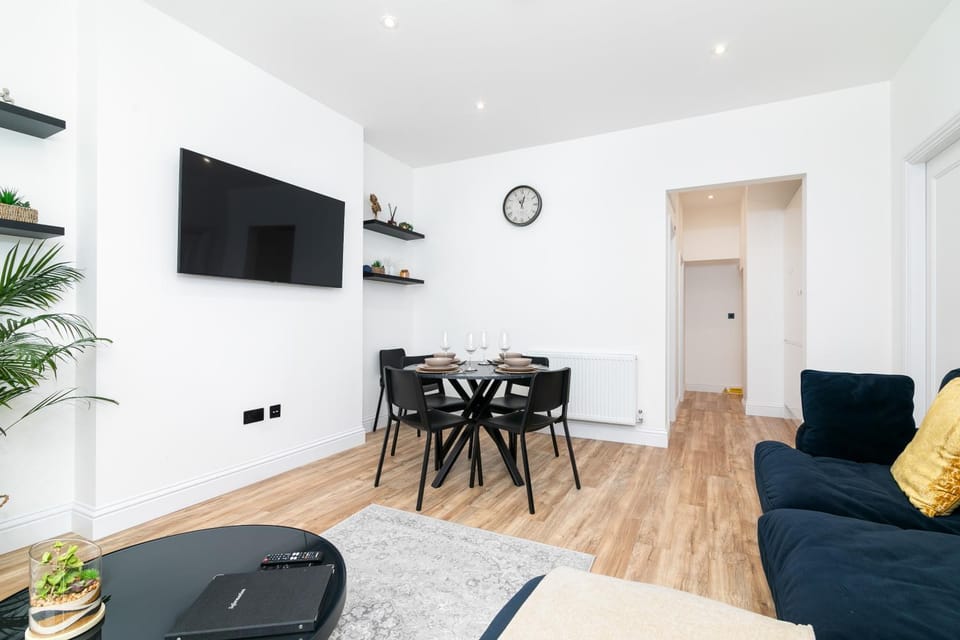 2 bed Flat 10 min from Notthing Hill! Apartment in City of Westminster