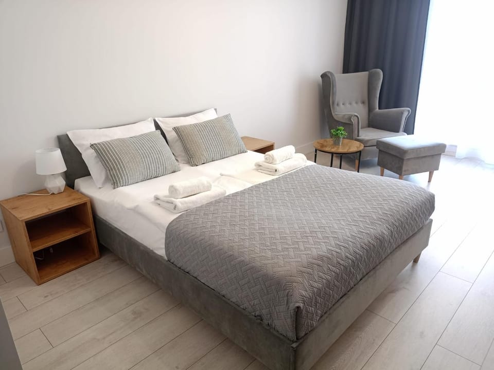 Seating area, Bedroom