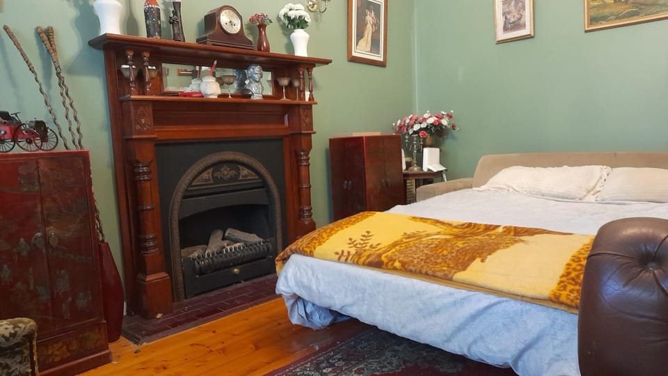 Reservoir Central close to train station OC03 Vacation rental in Melbourne