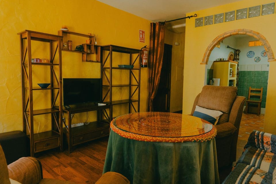 Living room, Lounge or bar