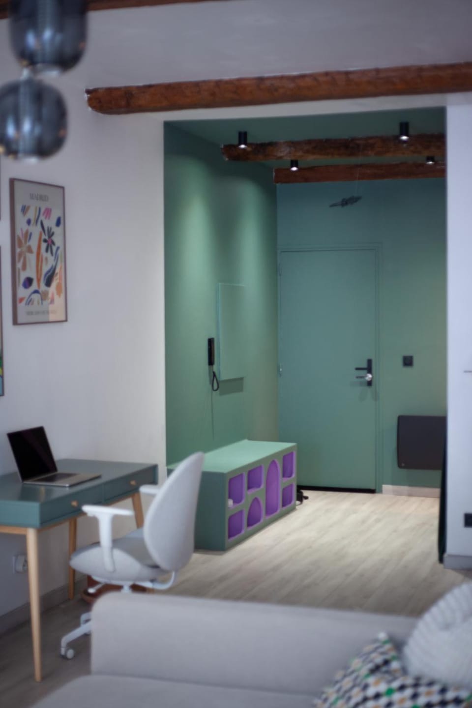 Facade/entrance, Seating area