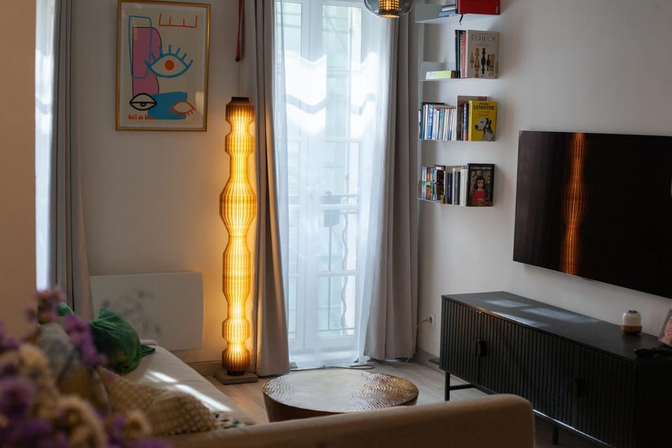 Library, TV and multimedia, Living room, Decorative detail