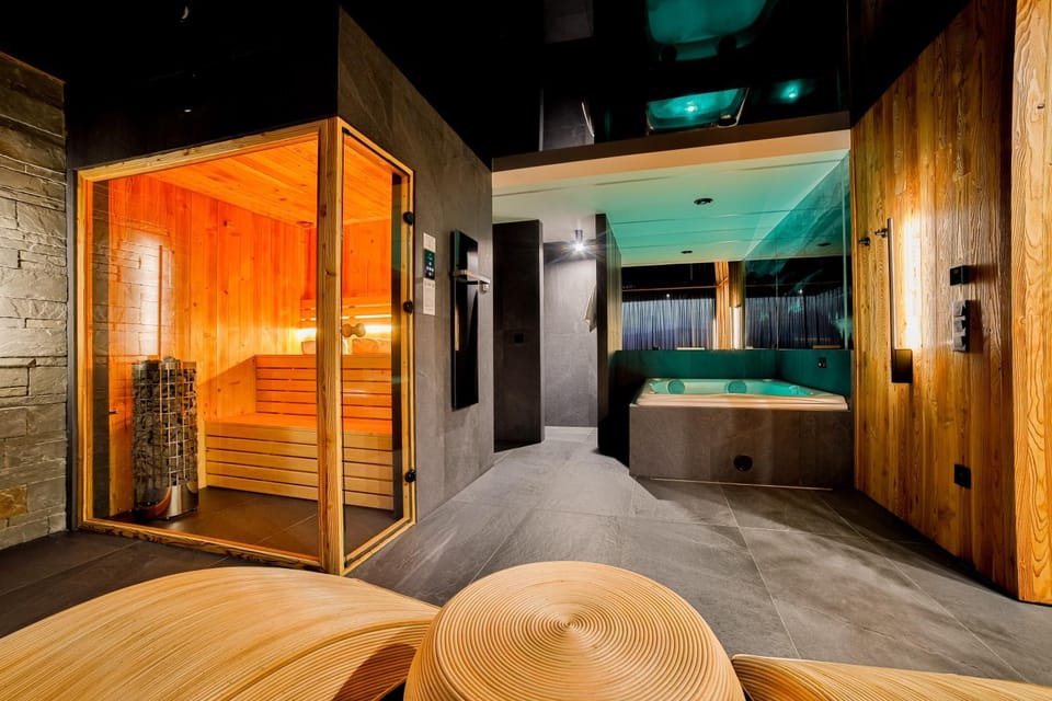 Hot Tub, Sauna, Spa and wellness centre/facilities