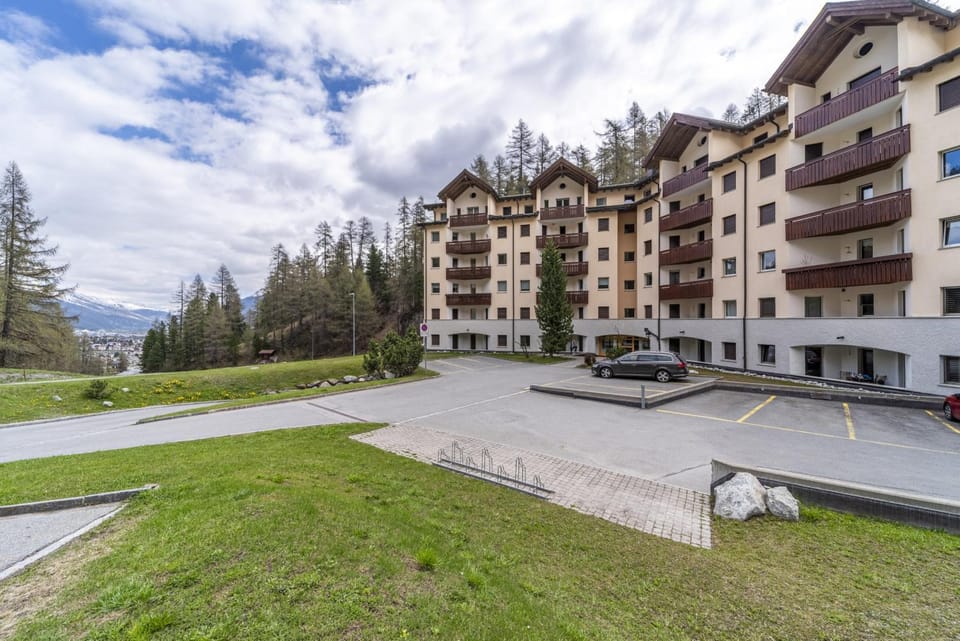 Chesa Ruinatsch Sankt Moritz Apartment in Saint Moritz
