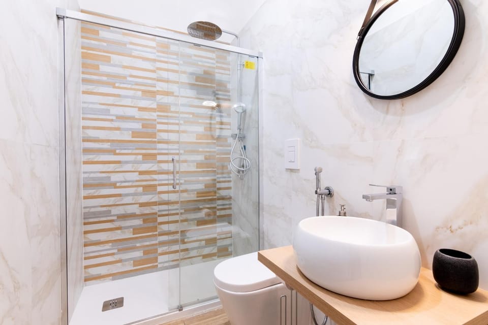 Shower, Toilet, Bathroom