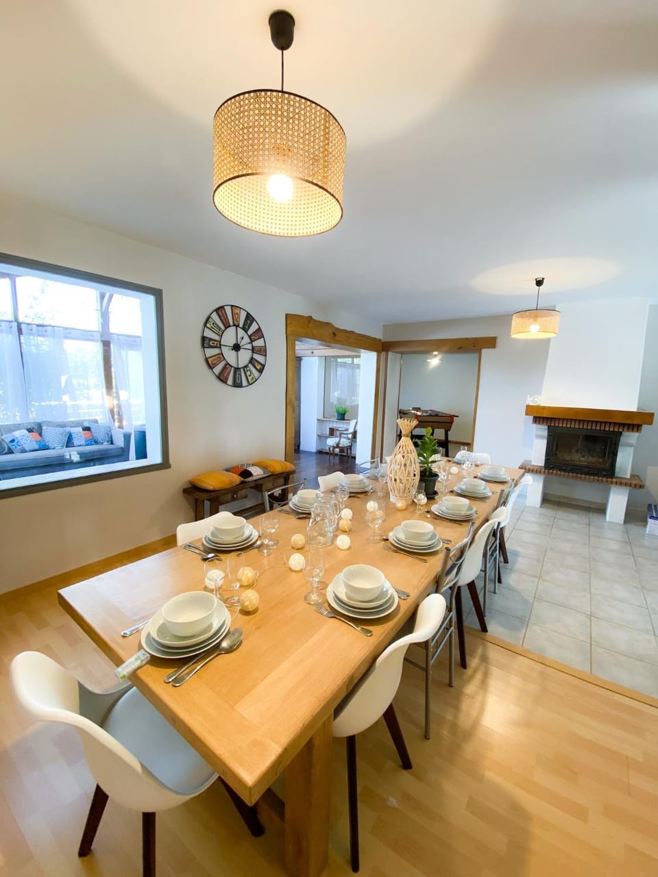 Living room, Dining area