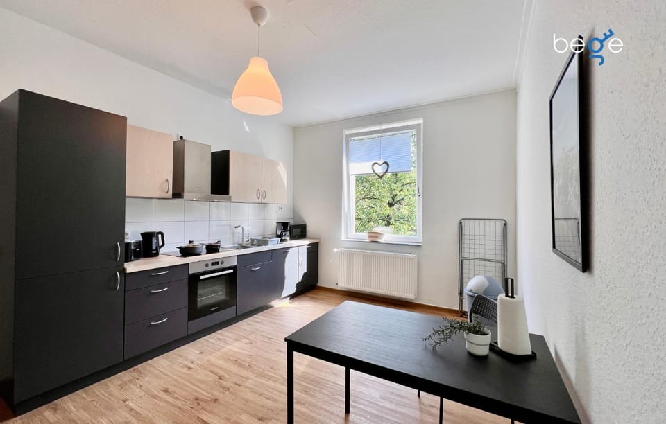 Kitchen or kitchenette, Dining area, dishwasher, oven, stove, toaster