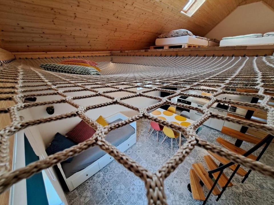 Game Room, Bedroom