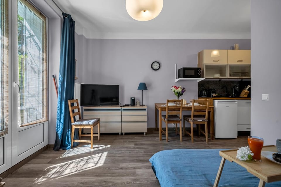 TV and multimedia, Living room, Seating area, Dining area, pet friendly