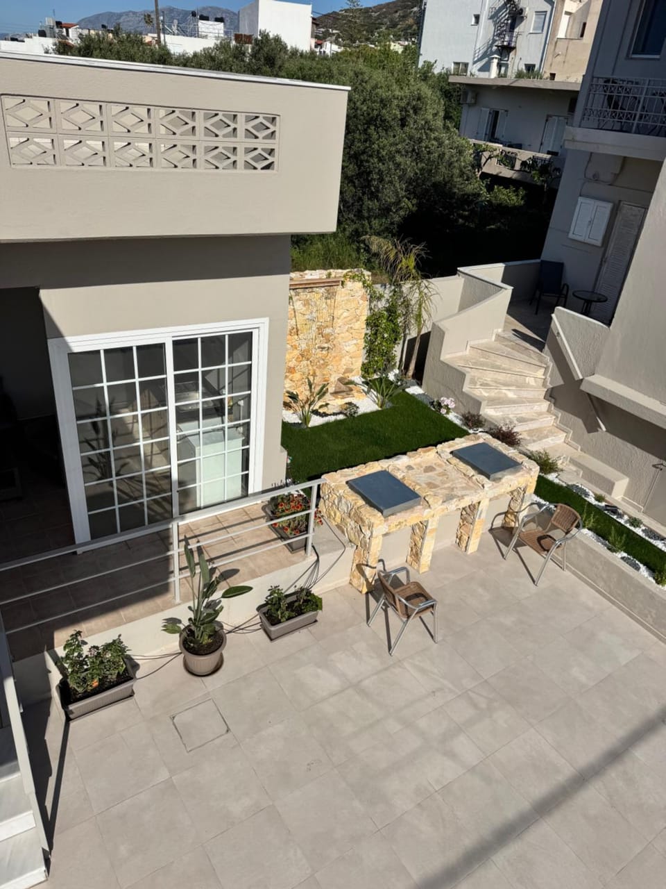 Property building, Patio, BBQ facilities