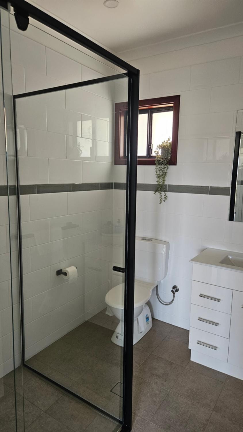 Shower, Toilet, Bathroom
