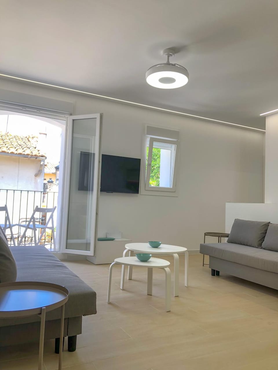 TV and multimedia, Living room, Seating area