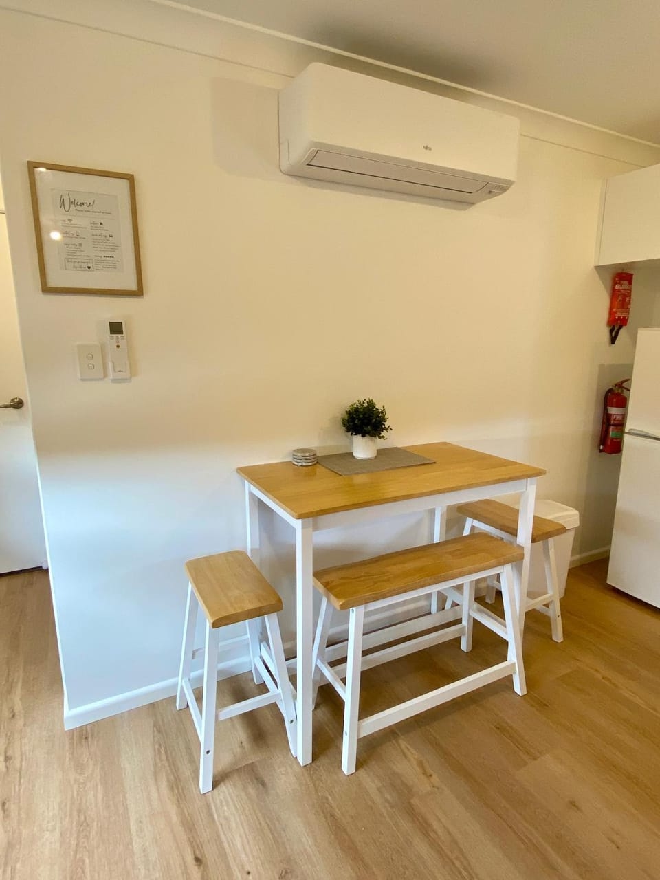 Dining area, air conditioner