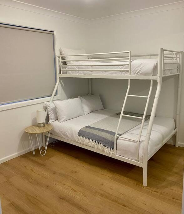Photo of the whole room, Bedroom, bunk bed