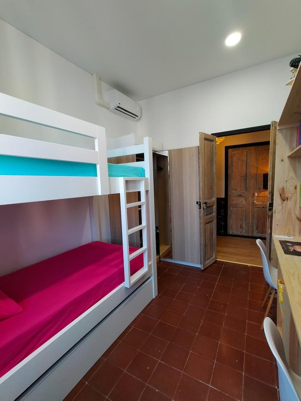 Photo of the whole room, bunk bed