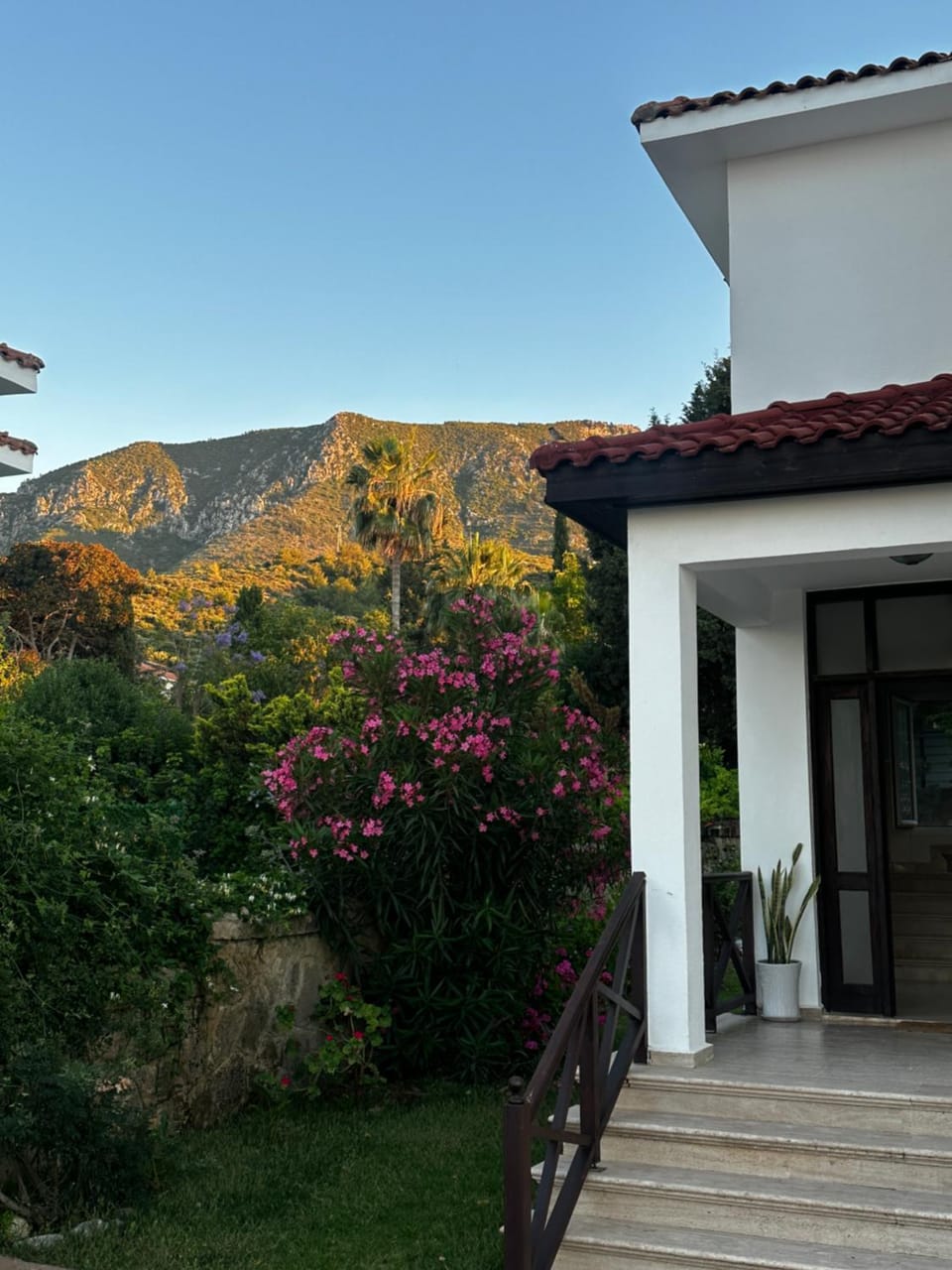Property building, Facade/entrance, Garden view, Mountain view