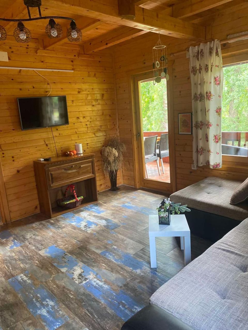 Drinski Maldivi 2 House in Zlatibor District, Serbia