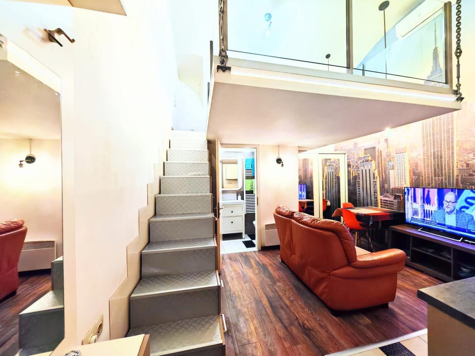 Downtown studio next to the Basilica Apartment in Budapest