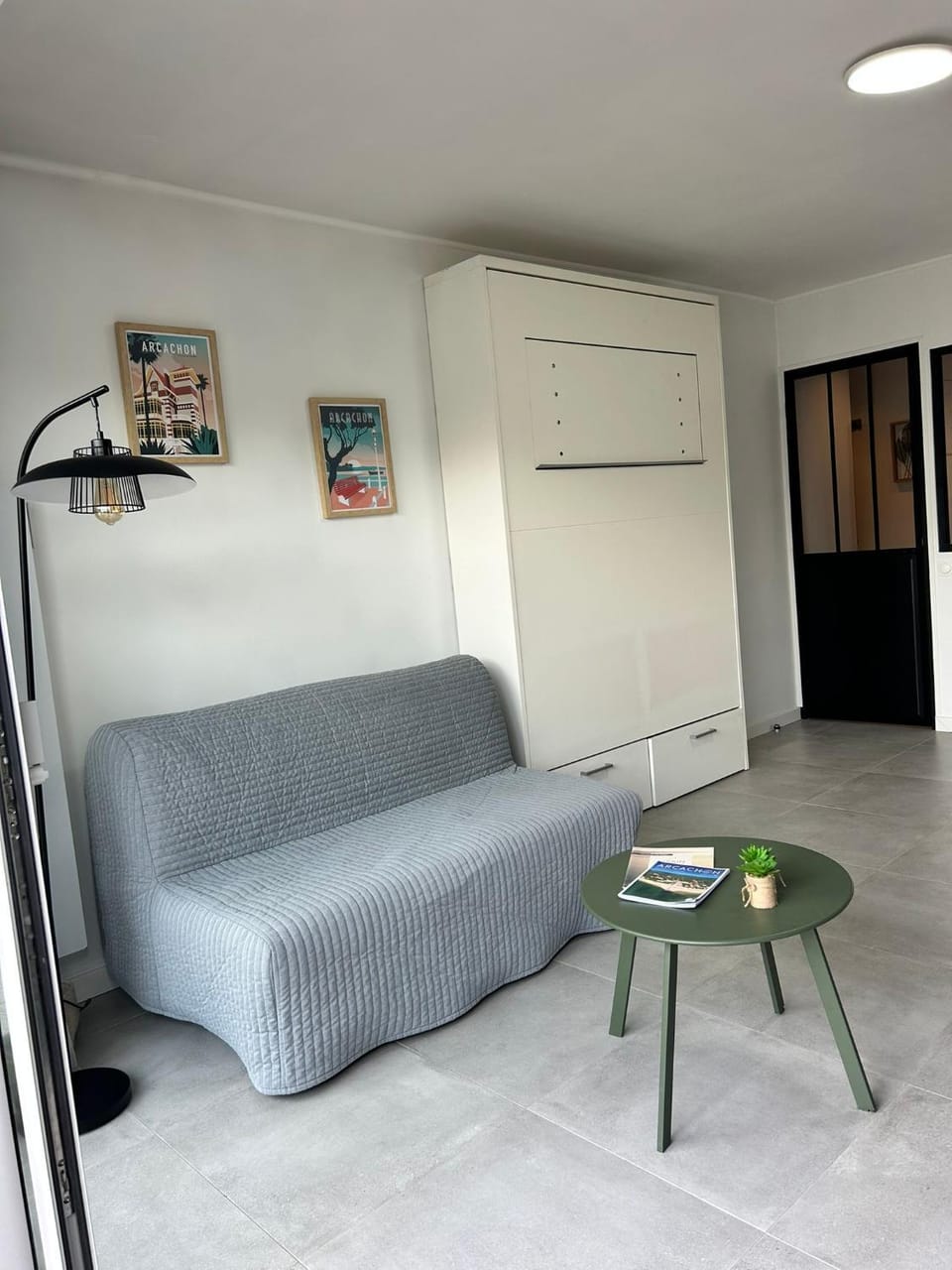 Night, Living room
