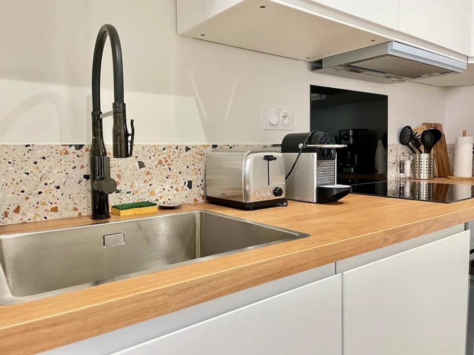 Kitchen or kitchenette, toaster