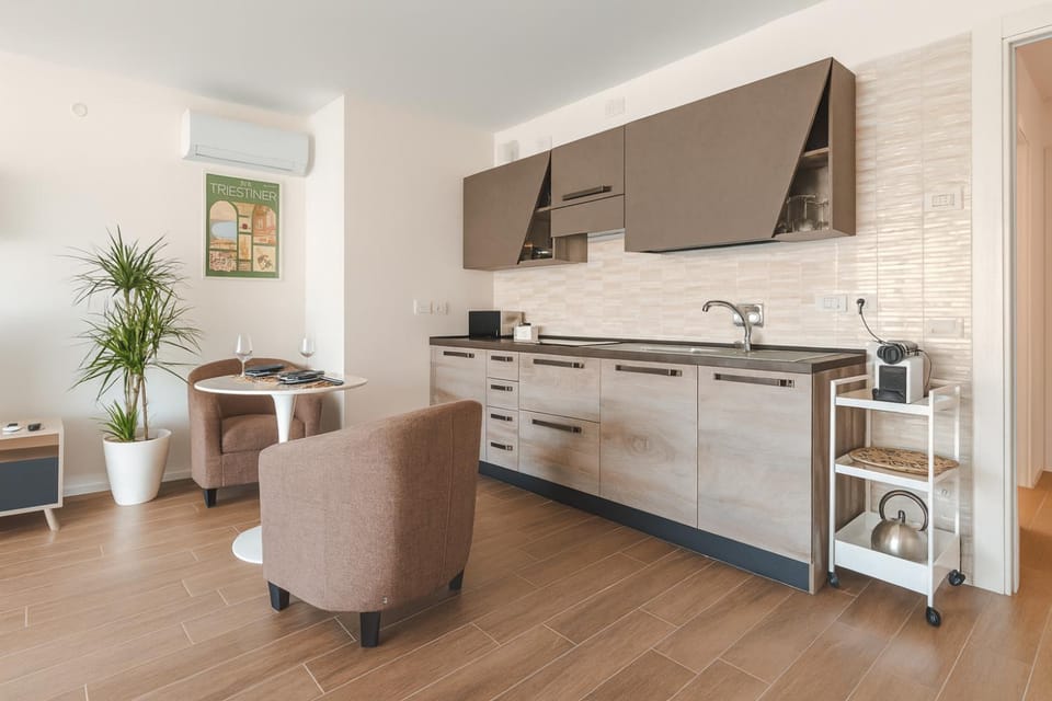 TV and multimedia, Kitchen or kitchenette