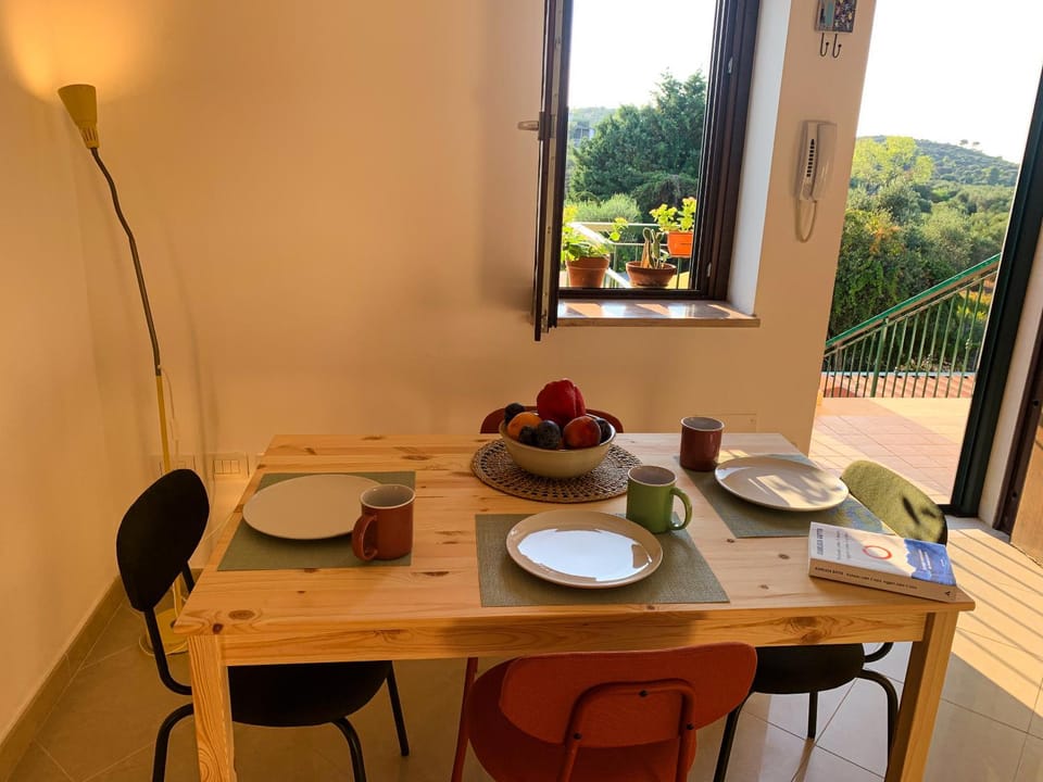 View (from property/room), Living room, Inner courtyard view