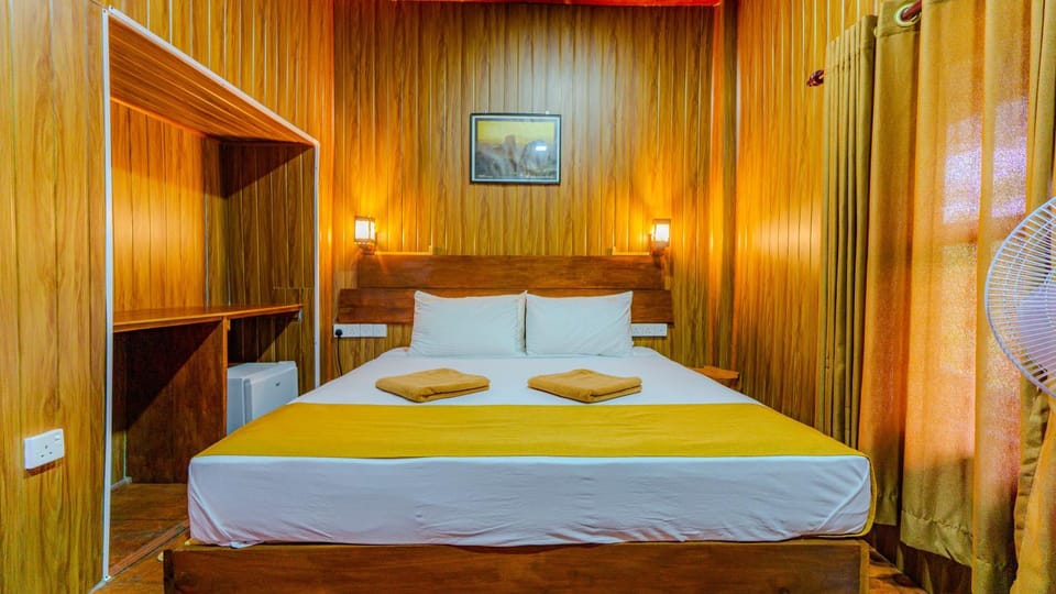 Lion Wood Treehouse Villa in Dambulla