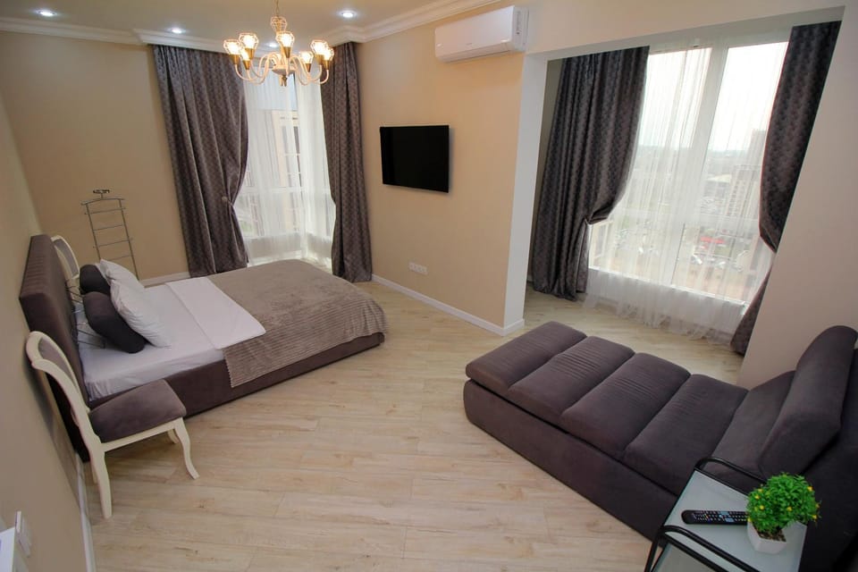 Вид на горы! 3-комнаты 2-спальни Apartments Comfort City Apartment in Almaty