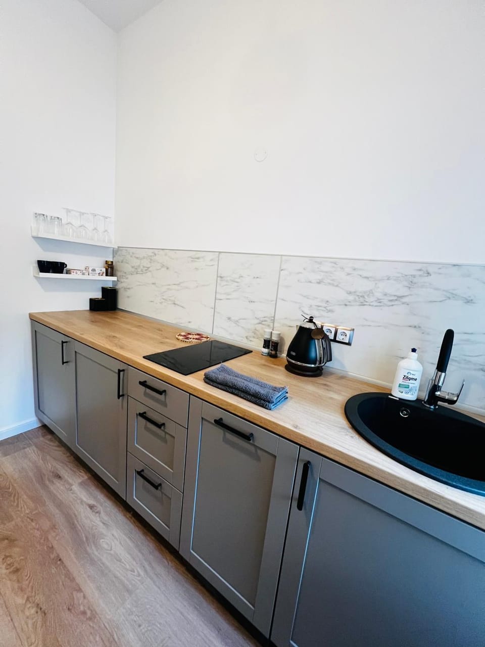 Kitchen or kitchenette, stove