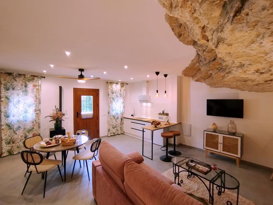 Casa Cueva Las Chicas del Puente House in Sierra de Cádiz
