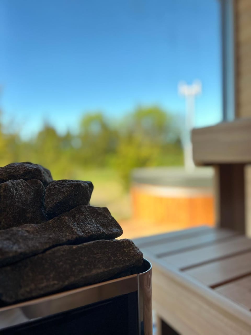 Hot Tub, Sauna