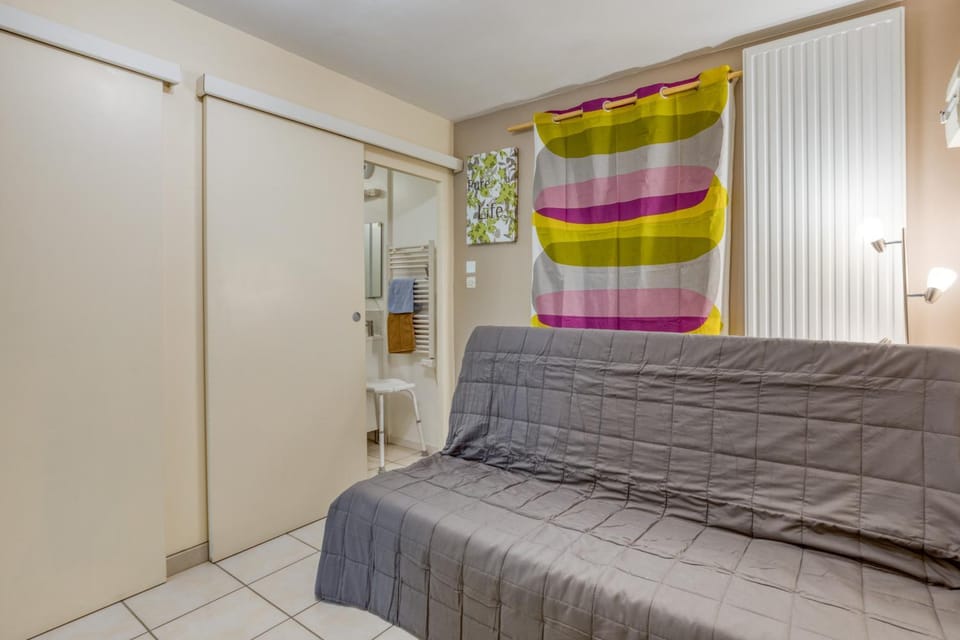 Living room, Bedroom