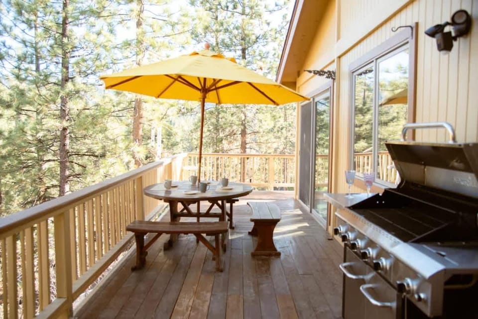 Grand View Lodge W/ Spa & Pool Table & Mountain House in Big Bear