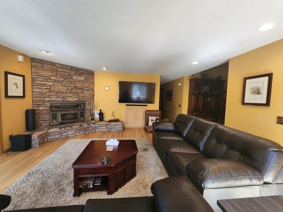 Grand View Lodge W/ Spa & Pool Table & Mountain House in Big Bear