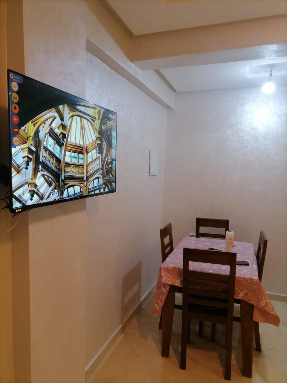 TV and multimedia, Dining area