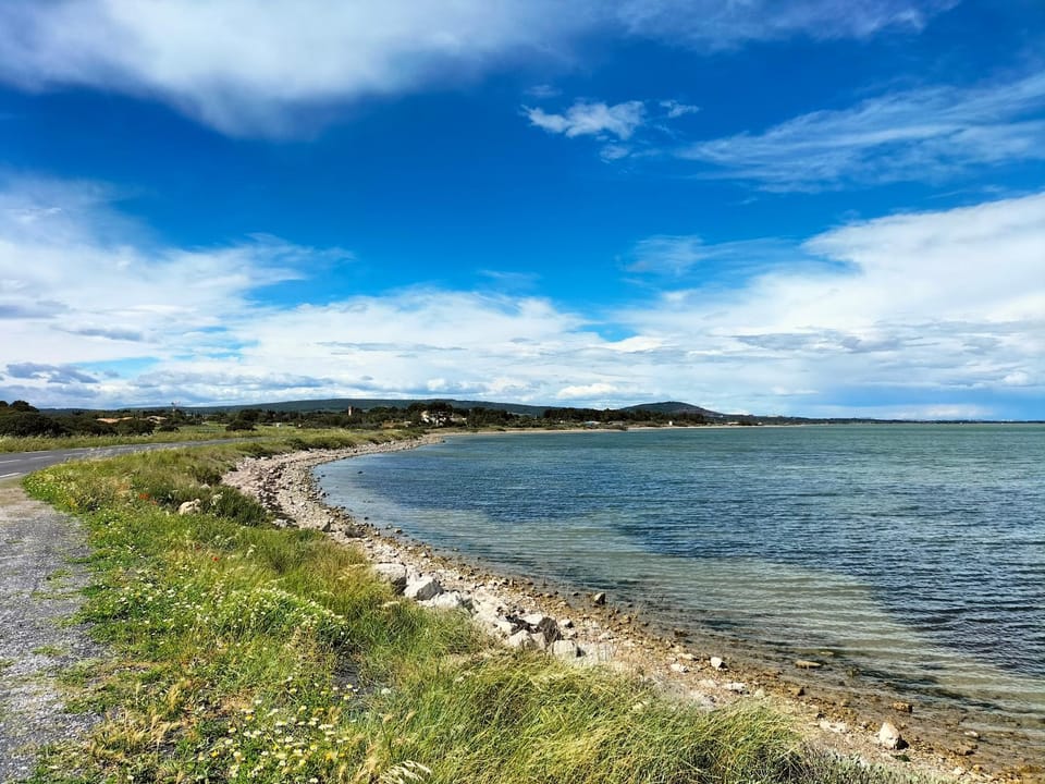 Nearby landmark, Natural landscape