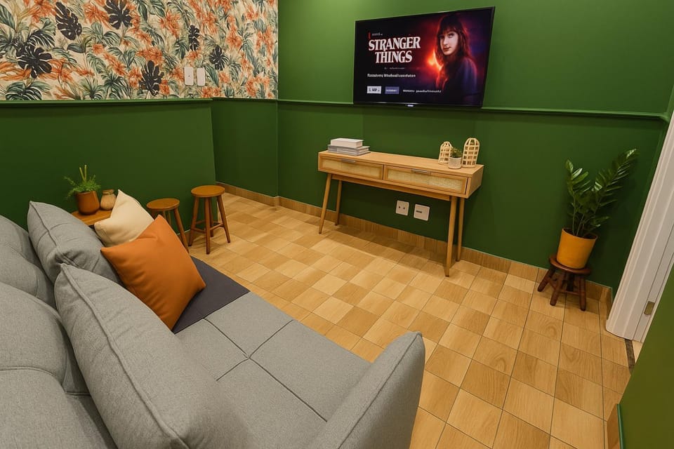 TV and multimedia, Living room, Seating area