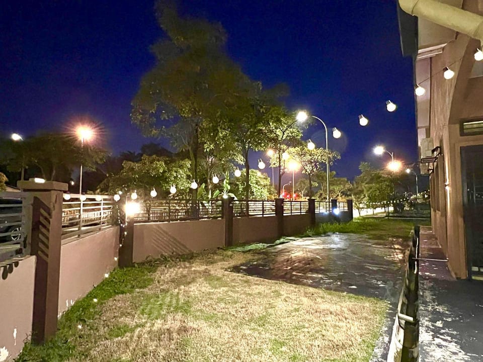 Property building, Night