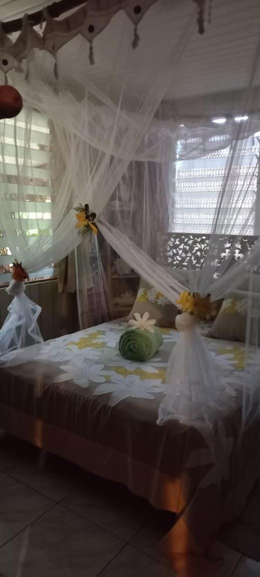 Chez Pilar Bed and Breakfast in French Polynesia