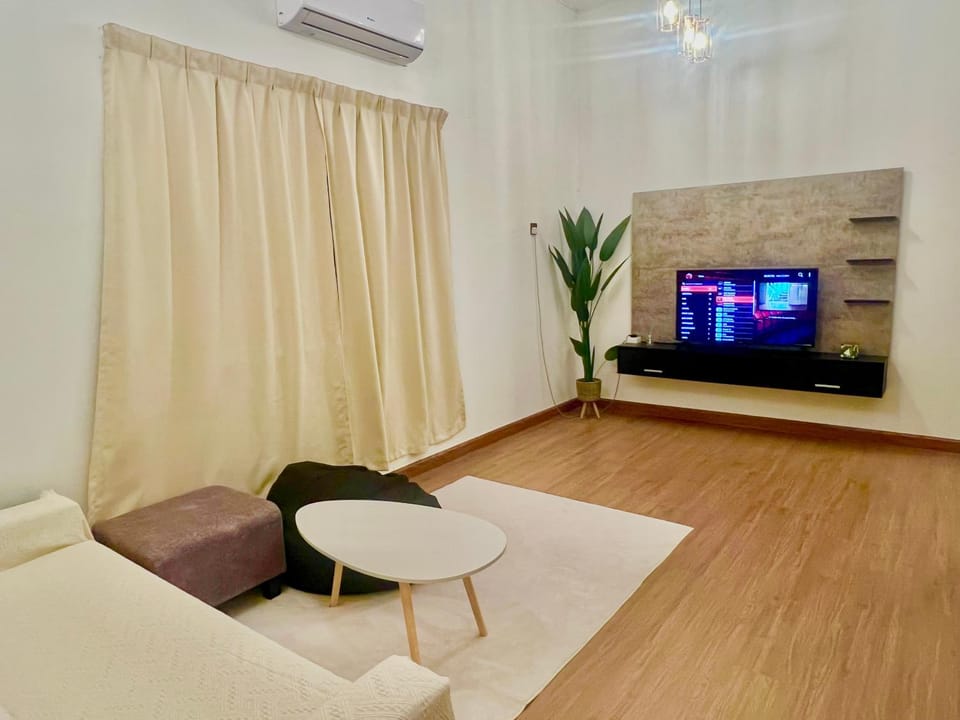 Quayside Cove Homestay - Corner House, Shah Alam Rimbayu Bandar Saujana Putra House in Selangor, Malaysia