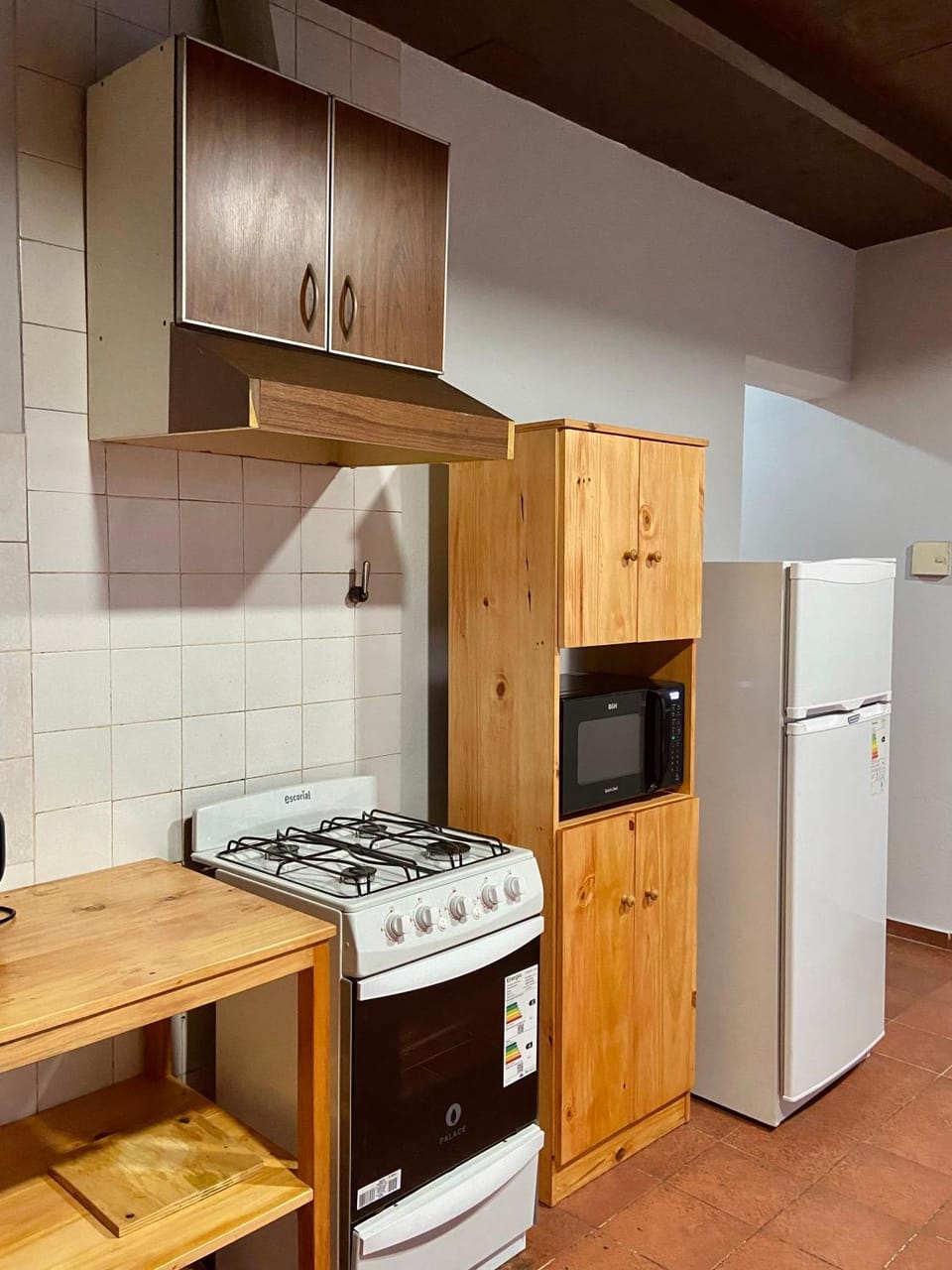 Kitchen or kitchenette, oven, stove